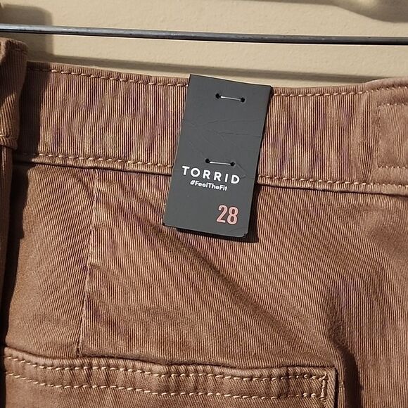 Torrid pants Size 28 NWT - Picture 4 of 5